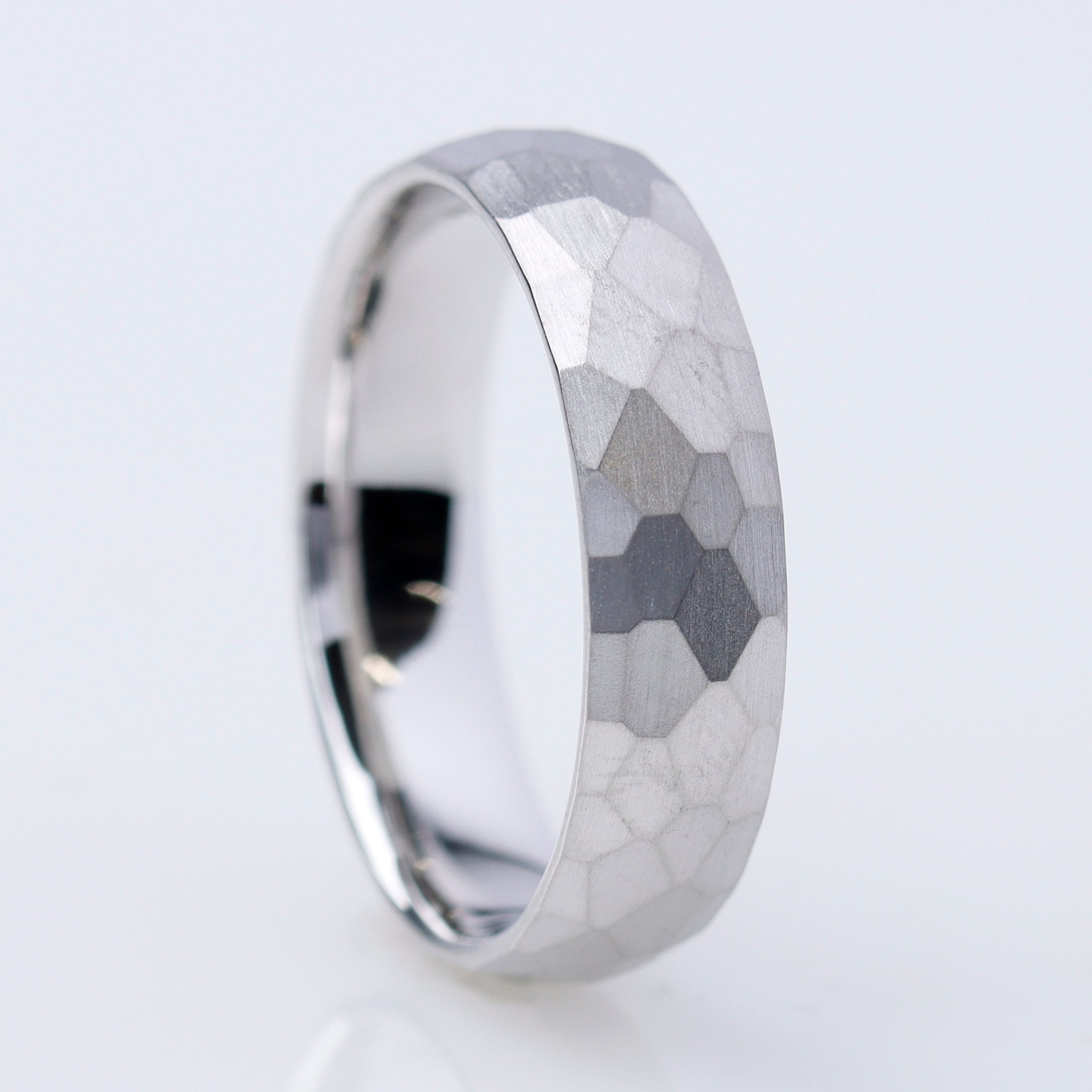 Men's Hammered Finish Platinum 6mm Wedding Band #MBH6-1