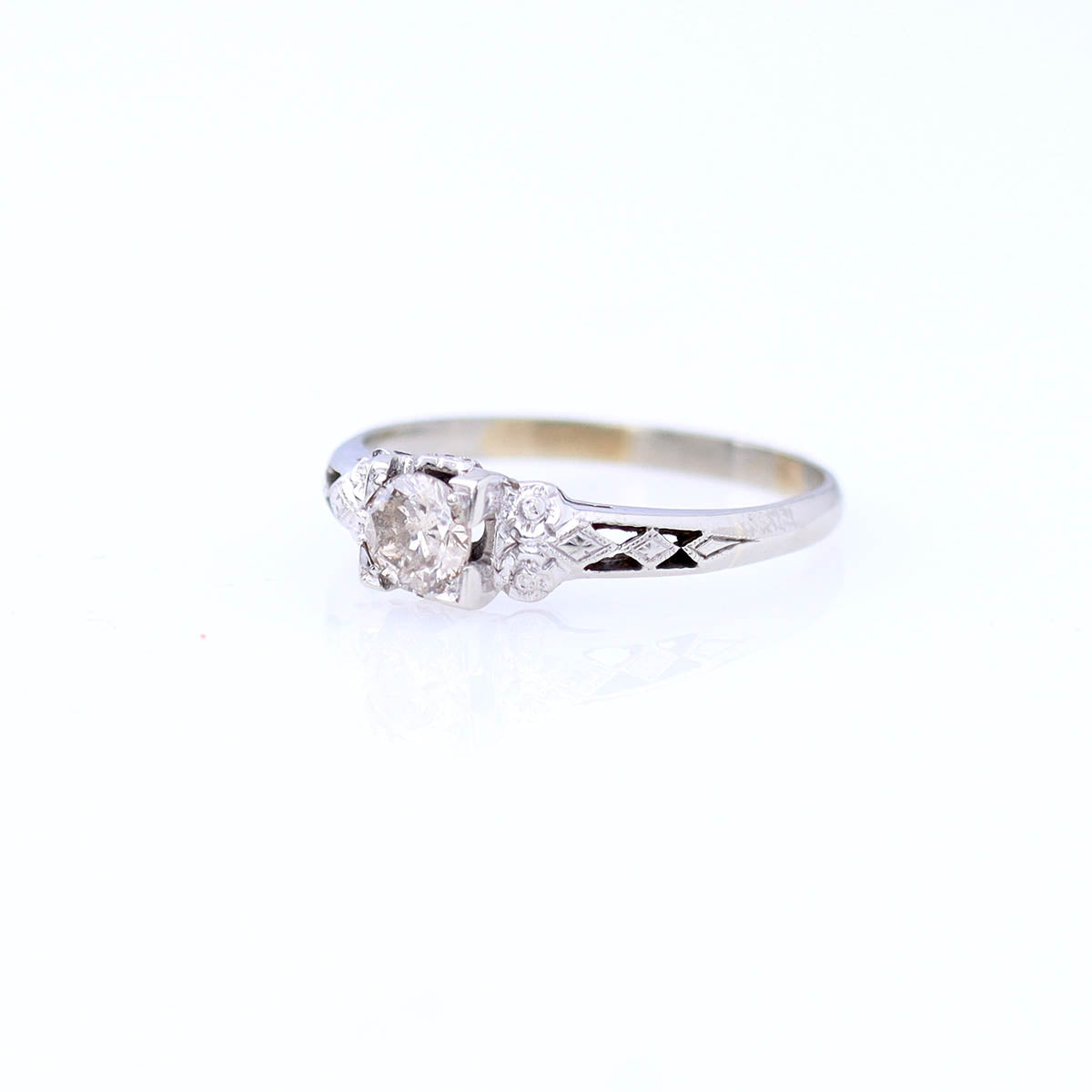 Art Déco 18k White Gold Diamond Solitaire Engagement Ring #VR180131-5