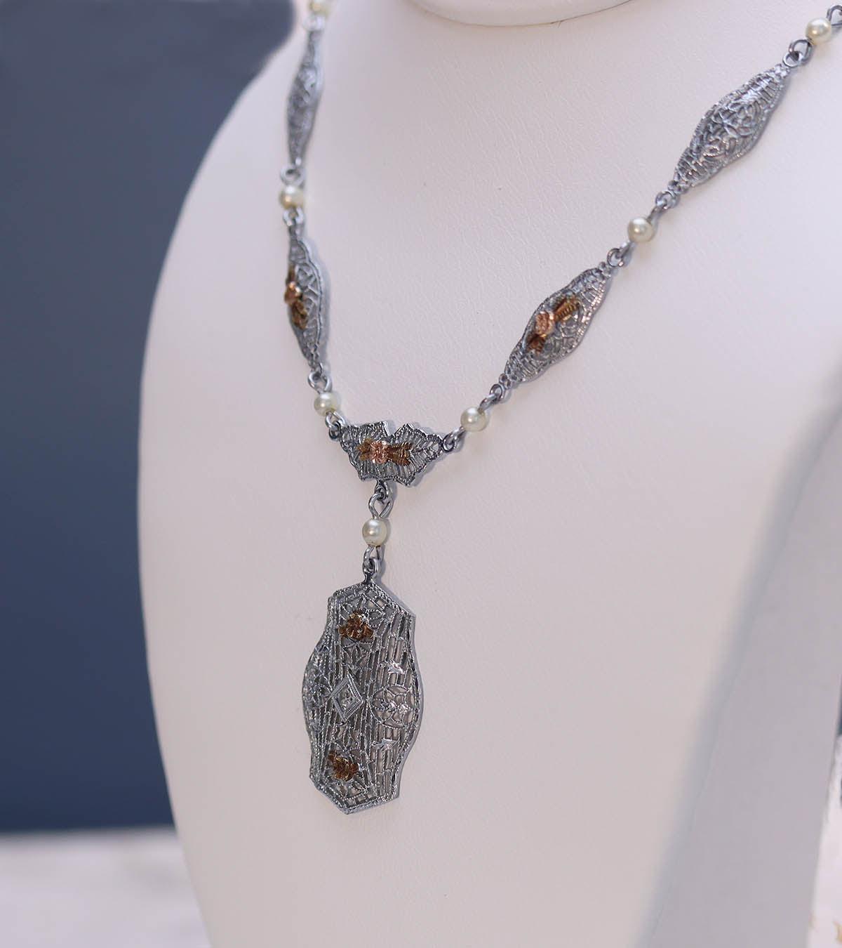 Art Déco Filigree Necklace #VN568-08 - Necklaces