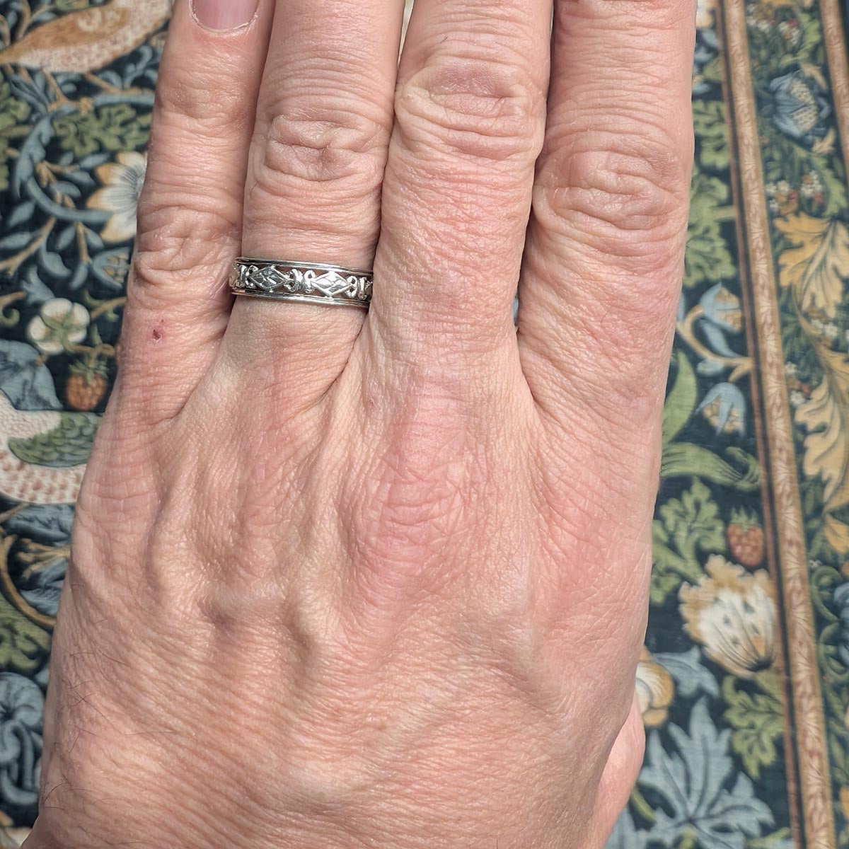Estate Platinum Wedding band #VR10327-01 - Wedding Bands for Him