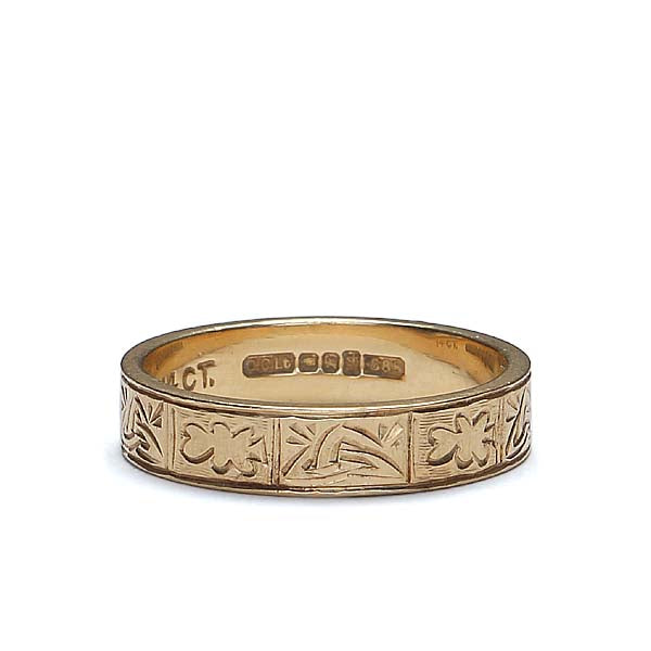 Irish Hand Engraved Wedding Band. #vr0206-01