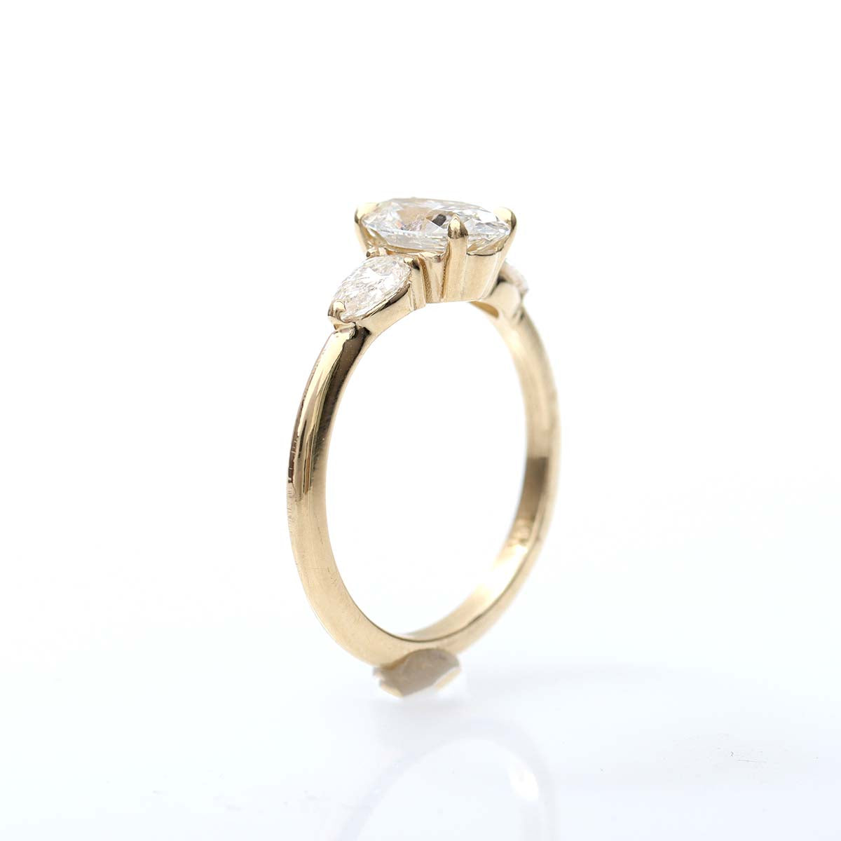 The Shelby Oval Three Stone Engagement Ring #3515-1