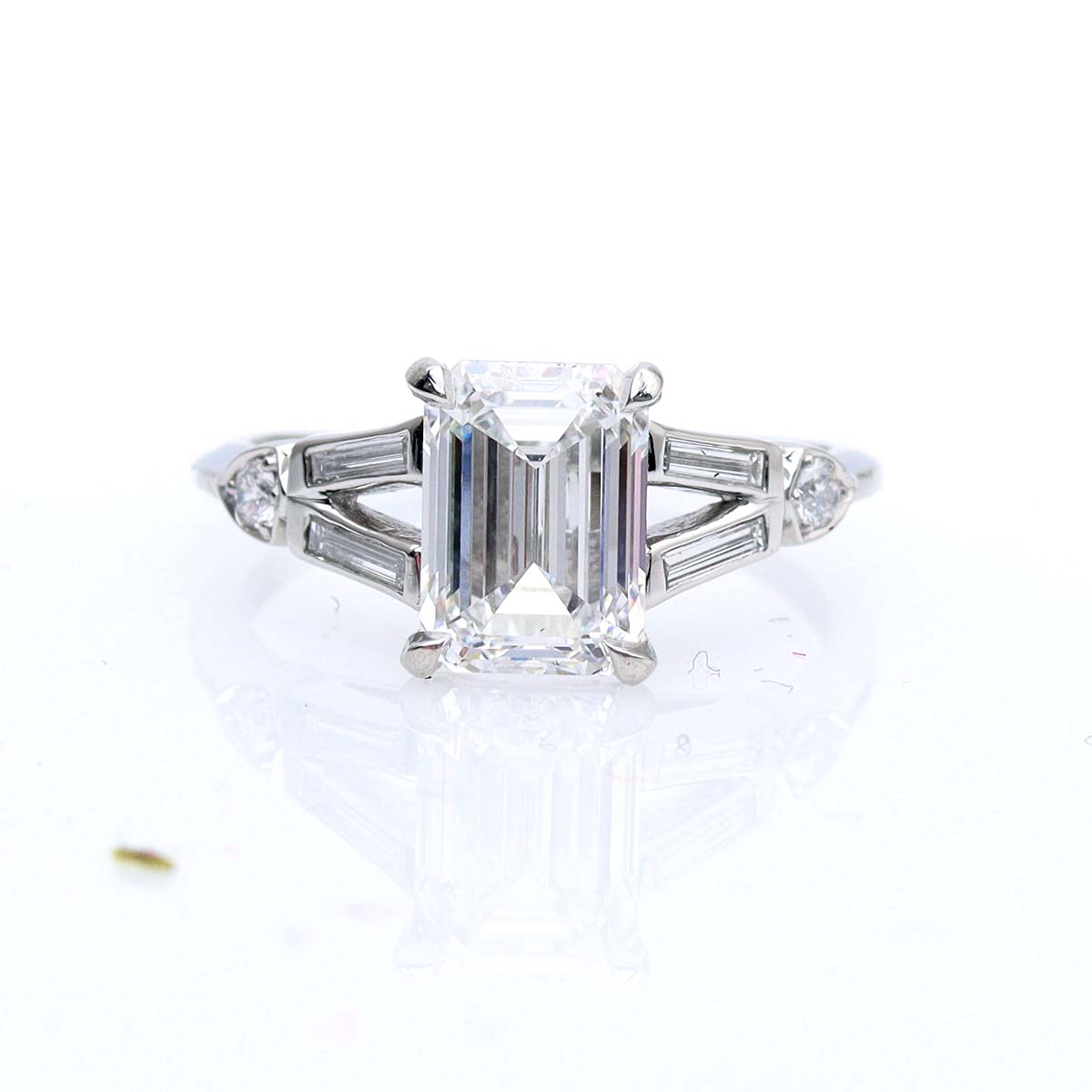Replica Art Déco Emerald Cut Engagement Ring #3443RC-1