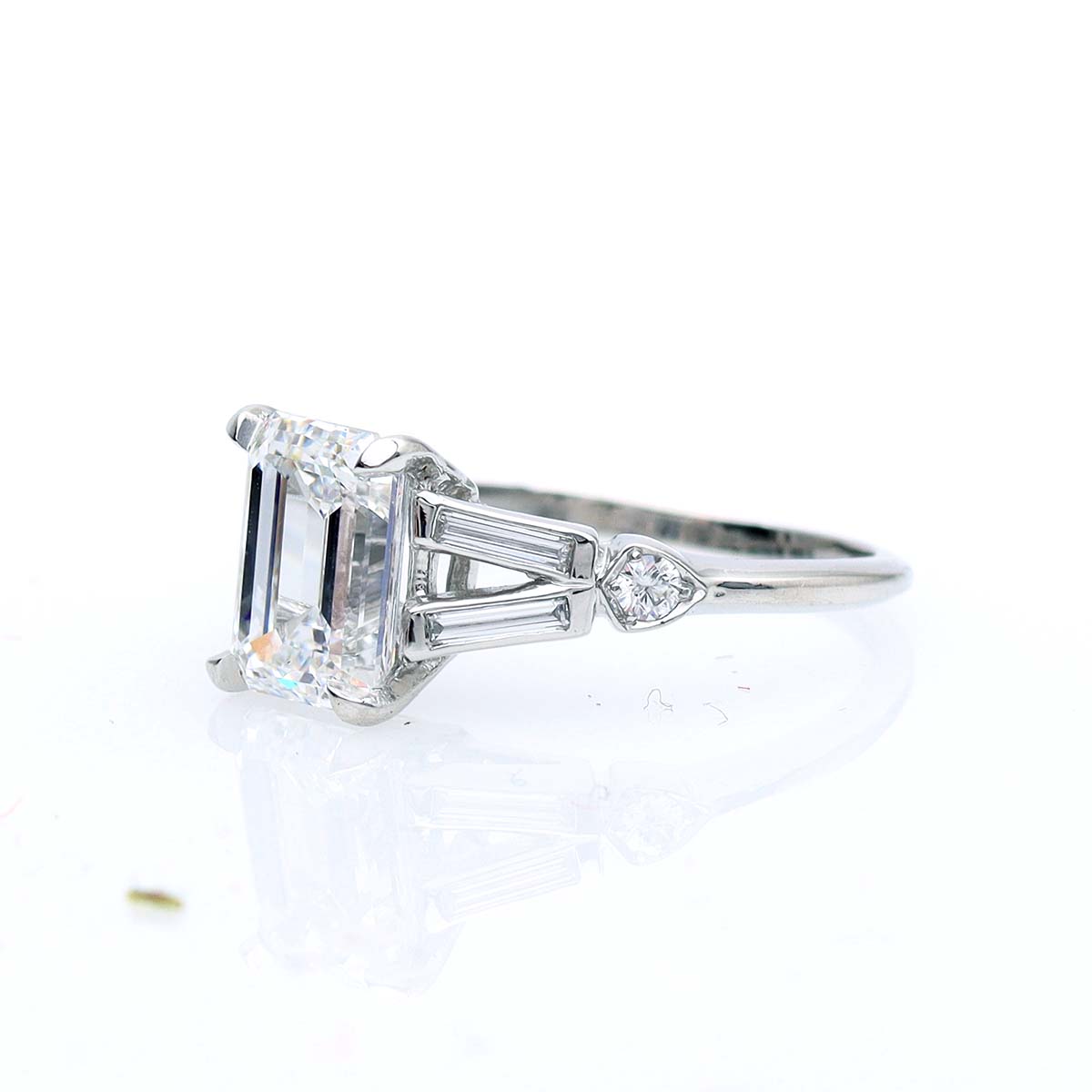 Replica Art Déco Emerald Cut Engagement Ring #3443RC-1