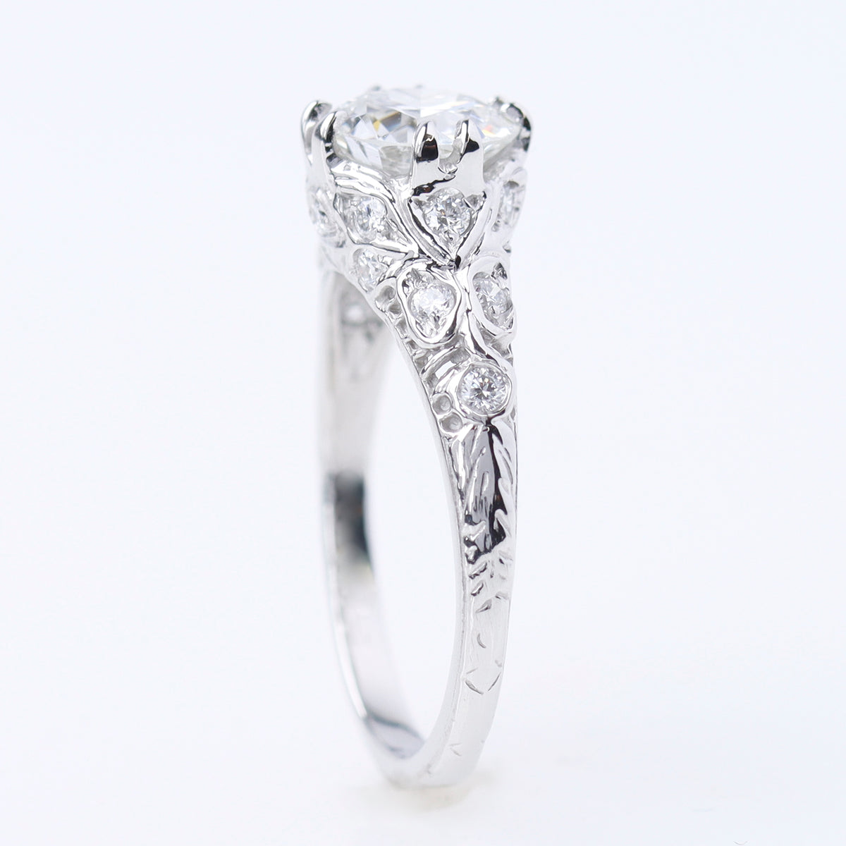 Art Déco Reproduction Platinum & Diamond Engagement Ring #L1140
