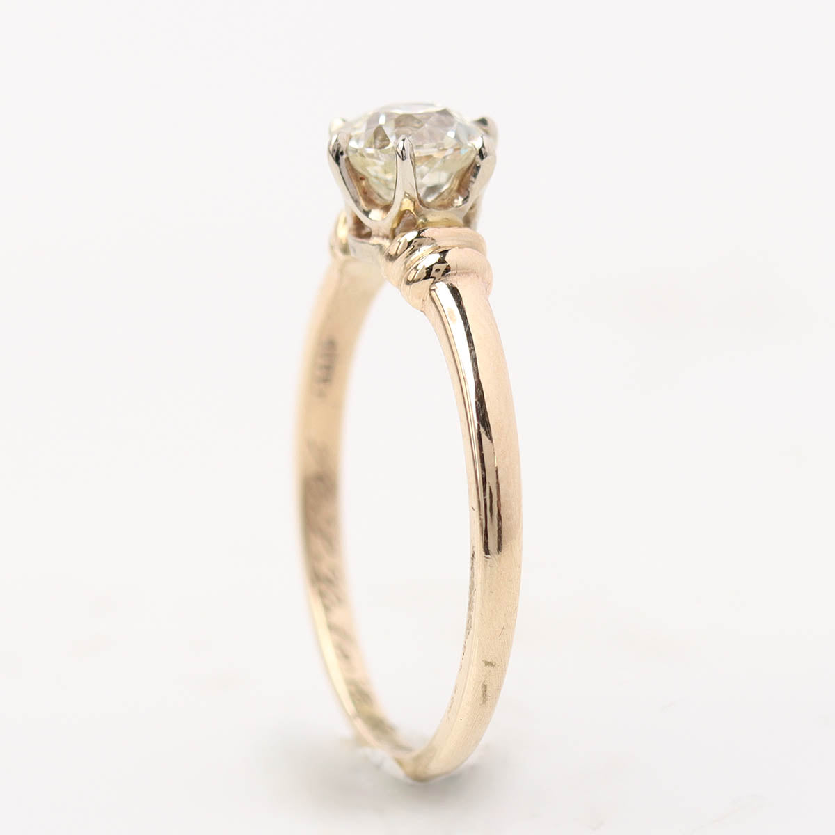 Art Déco Old Mine Cut Diamond and Yellow Gold Engagement Ring #R160204-04