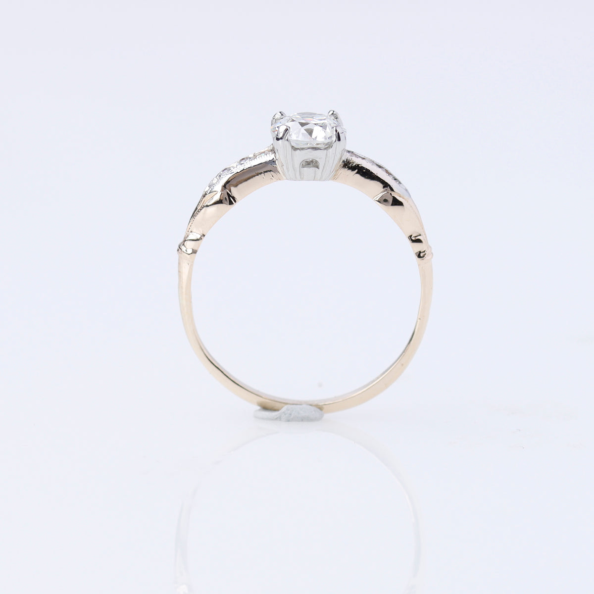 Circa 1940s Engagement  Ring with .92 carat  Old European Cut diamomd #VR16927-05