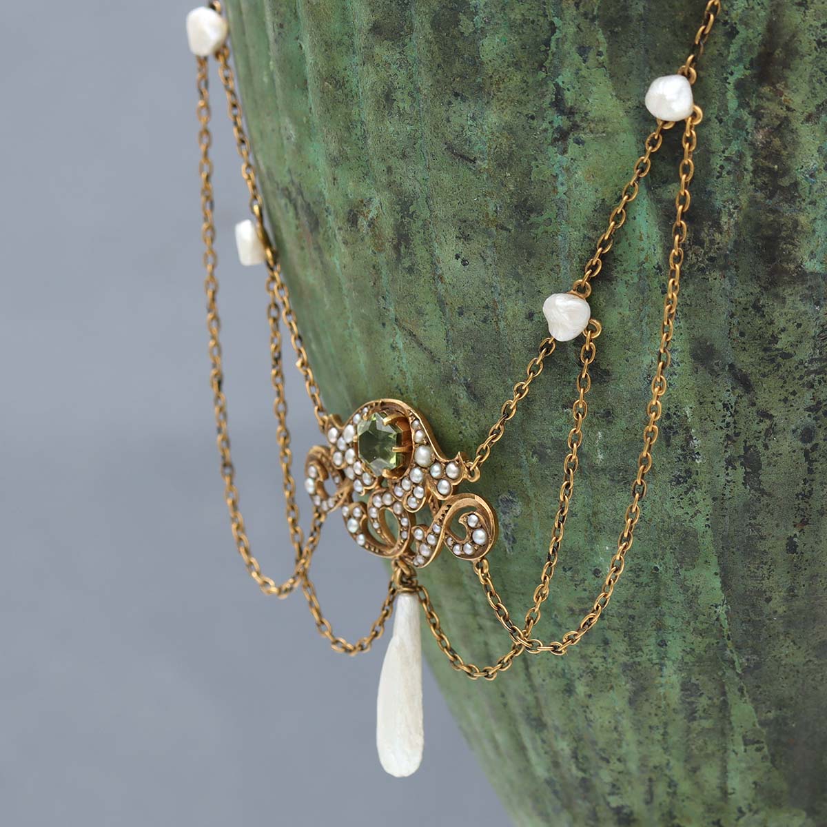 Art Nouveau Peridot Necklace #VP160630-05